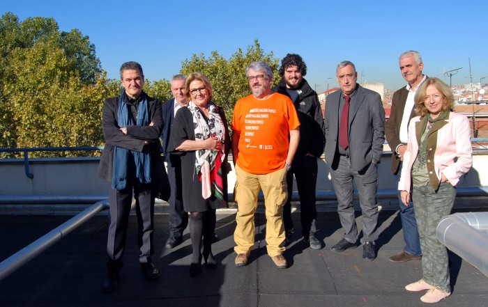 El concejal visita el CMS de Puente de Vallecas